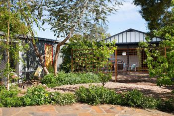 Alba House - Accommodation Sunshine Coast 2