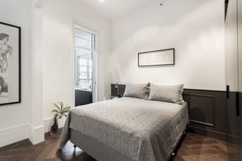 Stunning City Apartment H350 - Accommodation Sunshine Coast 3