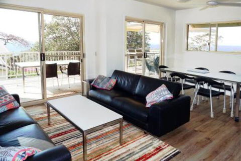 At Cylinder Unit 3 - Accommodation Sunshine Coast 7