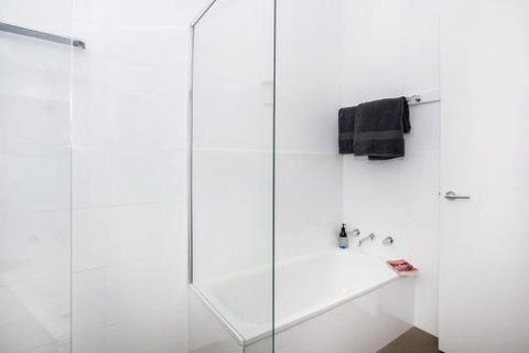 THE PARKVIEW At MOLLYMOOK - Accommodation Sunshine Coast 4