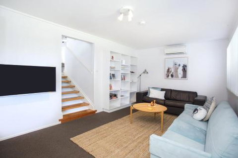 THE PARKVIEW At MOLLYMOOK - Accommodation Sunshine Coast 3