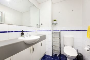 Stylish Inner City Apartment - Accommodation Sunshine Coast 2
