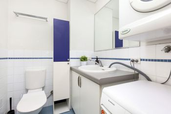 Stylish Inner City Apartment - Accommodation Sunshine Coast 5