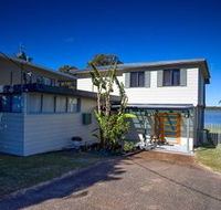 Diamond Lake House - Accommodation Sunshine Coast