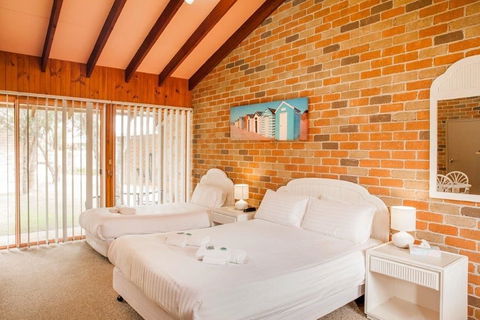Crescent Head Resort & Conference Centre - Accommodation Sunshine Coast 5