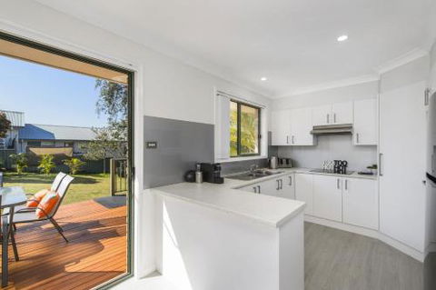 Right At Home In Bonny Hills - Accommodation Sunshine Coast 1