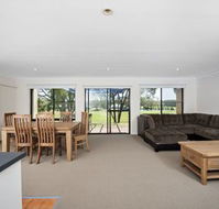 Villa 127 Horizons Golf Resort - Accommodation Sunshine Coast