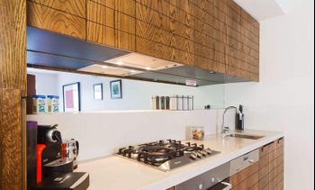 Smart Modern In St. Kilda - Accommodation Sunshine Coast 2