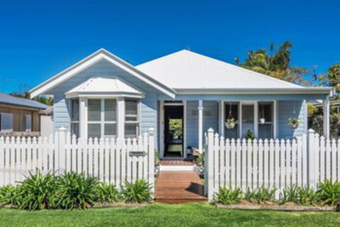 A PERFECT STAY - Stanhope Byron - Accommodation Sunshine Coast 0