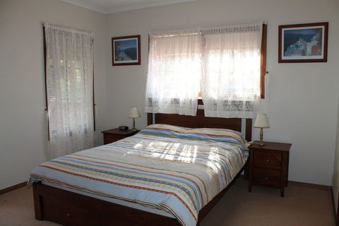 Surf Beach Family Friendly Home - Accommodation Sunshine Coast 5