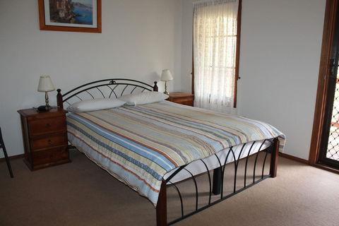 Surf Beach Family Friendly Home - Accommodation Sunshine Coast 6