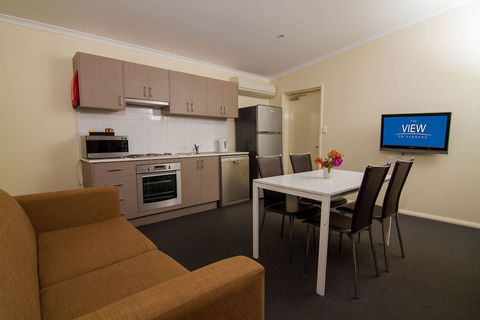 The View On Hannans - Accommodation Sunshine Coast 2