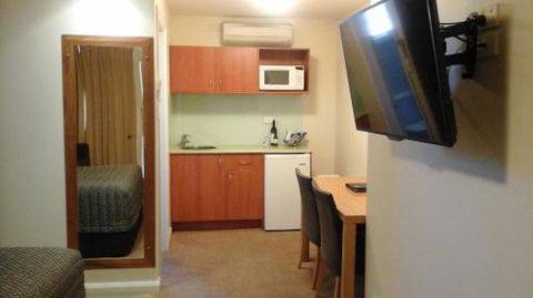 Willows Motel - Accommodation Sunshine Coast 6