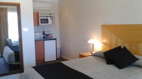 Willows Motel - Accommodation Sunshine Coast 4