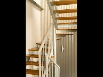 Seaspray Apartments - Accommodation Sunshine Coast 4