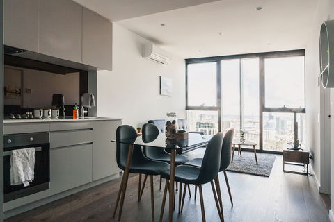 Victoria One Suites - Accommodation Sunshine Coast 4