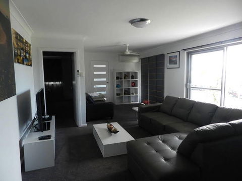 Yamba Norfolk Motel - Accommodation Sunshine Coast 1