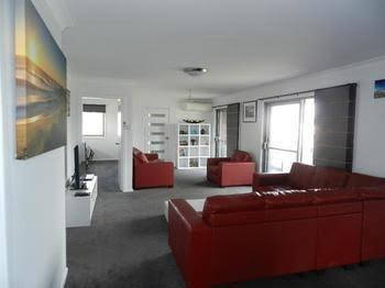 Yamba Norfolk Motel - Accommodation Sunshine Coast 0