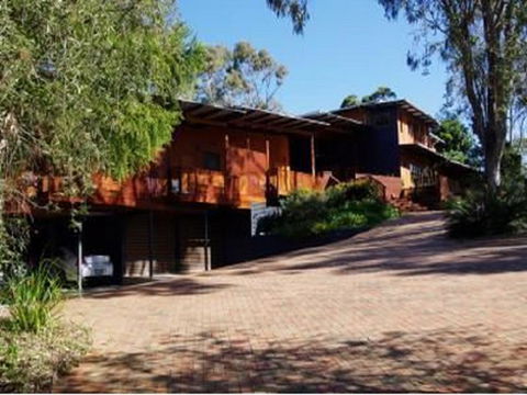 Leatherwood Lodge - Accommodation Sunshine Coast 3