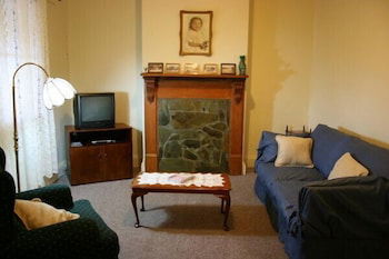 A Settler's Cottage - Accommodation Sunshine Coast 2