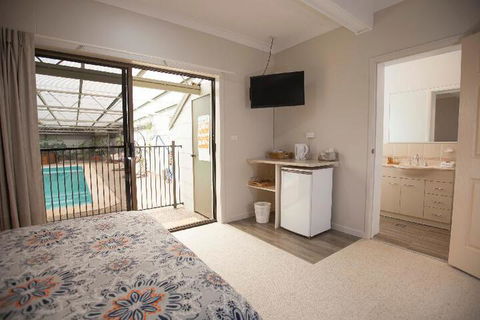 Batemans Bay Manor - Accommodation Sunshine Coast 7