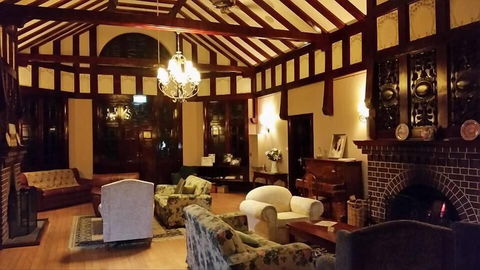 Petersons Armidale Winery & Guesthouse - Accommodation Sunshine Coast 2