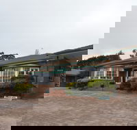 Deer Park Motor Inn - Accommodation Sunshine Coast