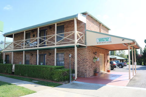 Sandstock Motor Inn Armidale - Accommodation Sunshine Coast 2