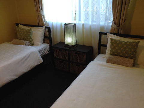 Coconut Palms On The Bay - Accommodation Sunshine Coast 5
