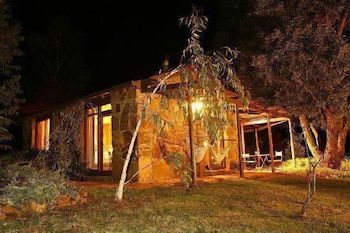 Wombat Hills Cottages - Accommodation Sunshine Coast 1