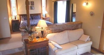 Wombat Hills Cottages - Accommodation Sunshine Coast 5