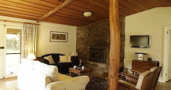 Wombat Hills Cottages - Accommodation Sunshine Coast 4