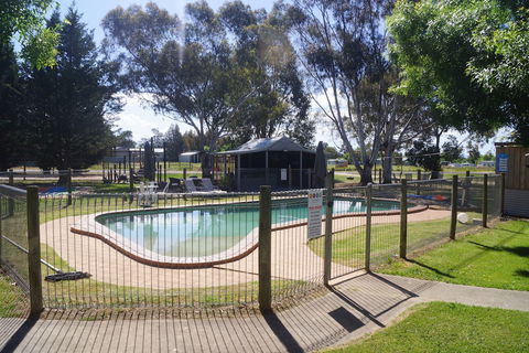 All Seasons Mansfield - Accommodation Sunshine Coast 4