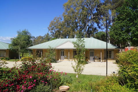 All Seasons Mansfield - Accommodation Sunshine Coast 2