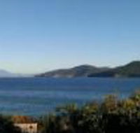 Larus Waterfront Cottage - Accommodation Sunshine Coast