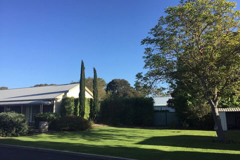 Alexander Cameron Suites - Accommodation Sunshine Coast 1
