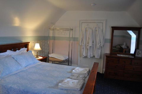 Roslyn House B & B - Accommodation Sunshine Coast 3