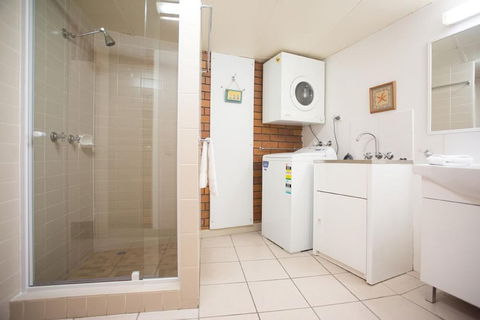 Northpoint Holiday Apartments - Accommodation Sunshine Coast 3