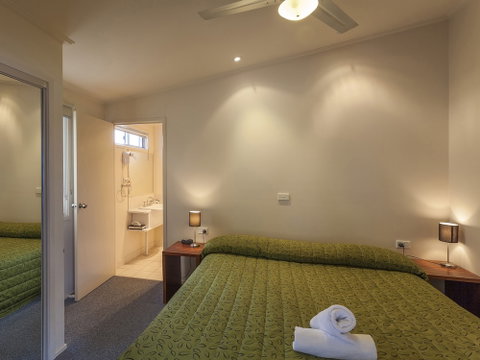 NRMA Eastern Beach Holiday Park - Accommodation Sunshine Coast 2