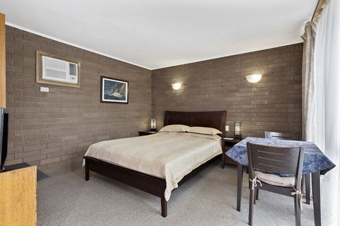 A1 Motels Port Fairy Motel And Apartments - Accommodation Sunshine Coast 4