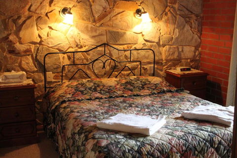 Langmeil Cottages - Accommodation Sunshine Coast 3