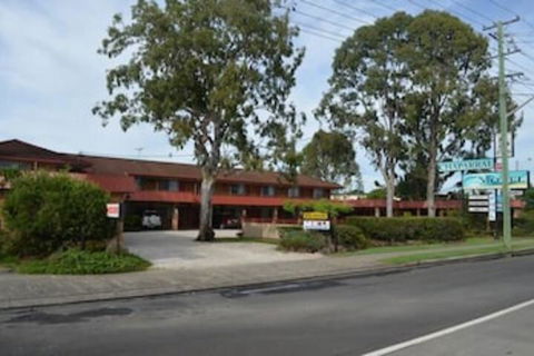 Chaparral Motel - Accommodation Sunshine Coast 2