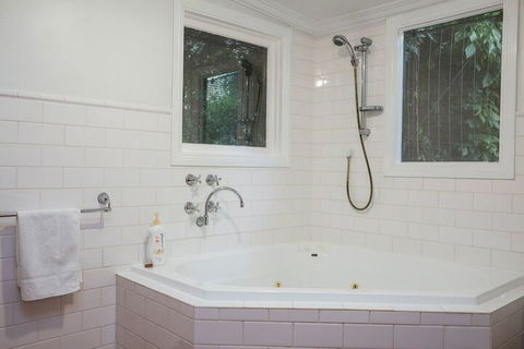 Wishing Well Cottage - Accommodation Sunshine Coast 2