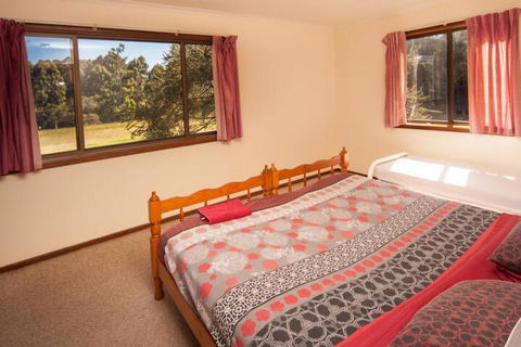 Billa Billa Farm Cottages - Accommodation Sunshine Coast 5