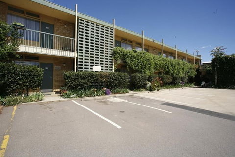 Mid City Motor Inn - Accommodation Sunshine Coast 3