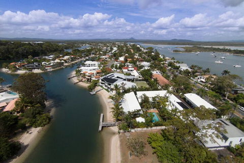 Caribbean Noosa - Accommodation Sunshine Coast 1