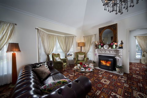 Katoomba Manor - Accommodation Sunshine Coast 2