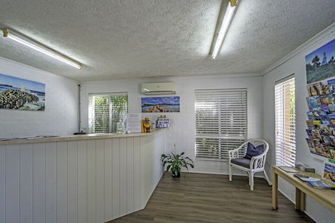 Blue Waters Motel - Accommodation Sunshine Coast 4