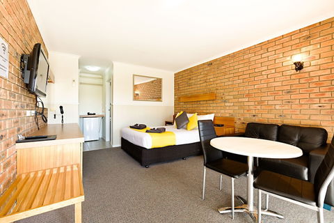Statesman Motor Inn - Accommodation Sunshine Coast 6