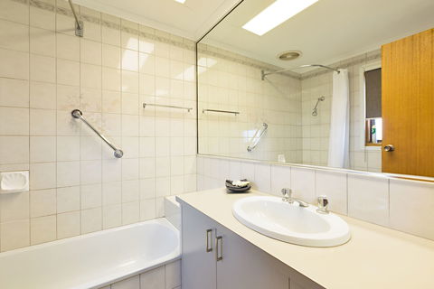 Statesman Motor Inn - Accommodation Sunshine Coast 5